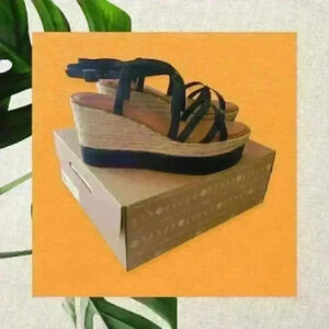 Zodiac Women's Yolanda Sandal Size 10 M